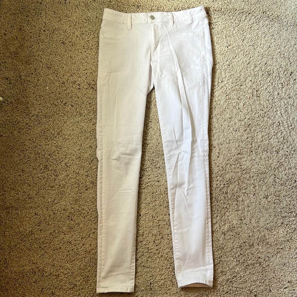 AE White skinny jeans